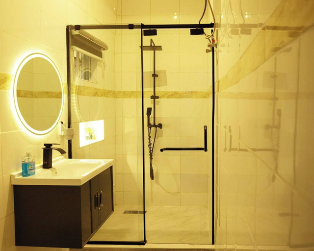 Bathroom, Onyx Royal Hotel And Suites, Owerri Municipal