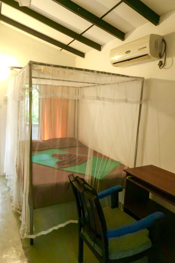 Bedroom 2, Paradise garden, Habaraduwa