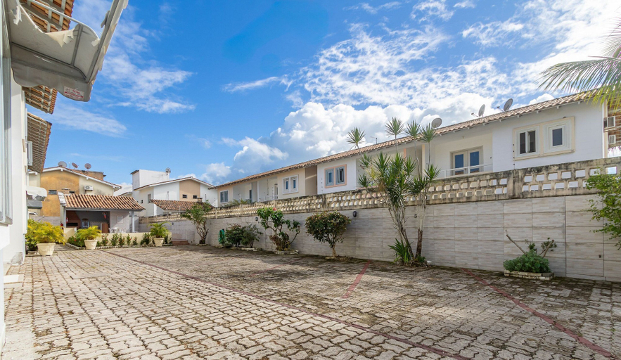 Property grounds 4, Condo w/ Pool and BBQ Grill - ART, Porto Seguro