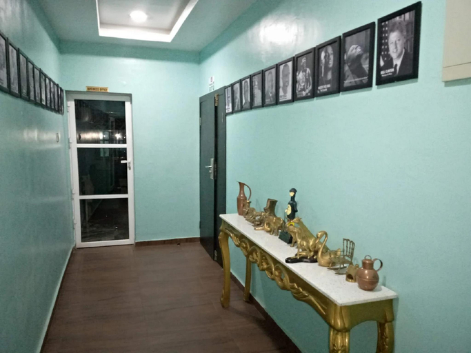 Others 5, House 9 Royale, Ikeja, Ikeja