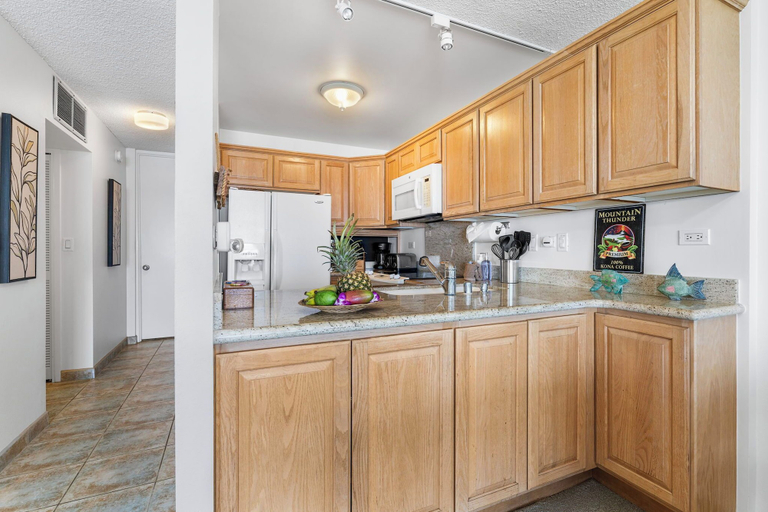 Others 4, Ocean Front - Fantastic Location - Walk To Kona Town - Vrkcv, Hawaii