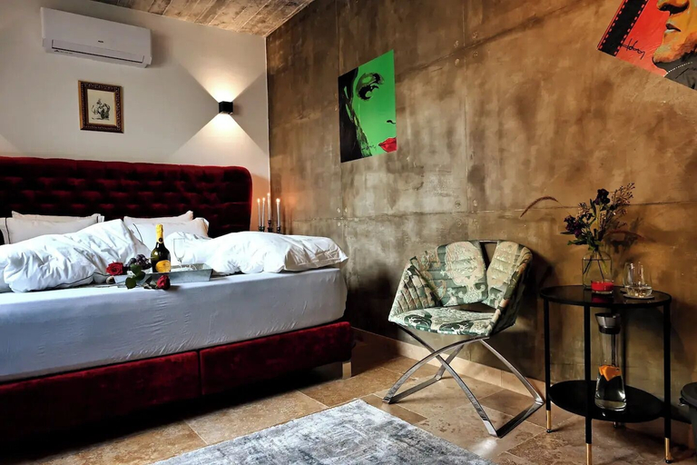 Room 3, Casa Jorge