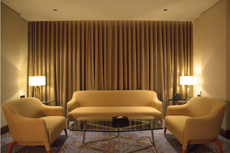 Living area 4, Midpoint Hotel