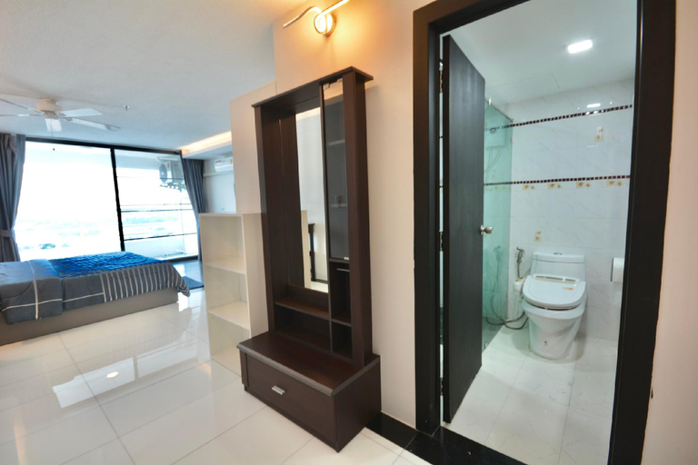 Bedroom 5, One-Bedroom Sea-View Condo, 17th Floor  Angket, Jomtien, Pattaya