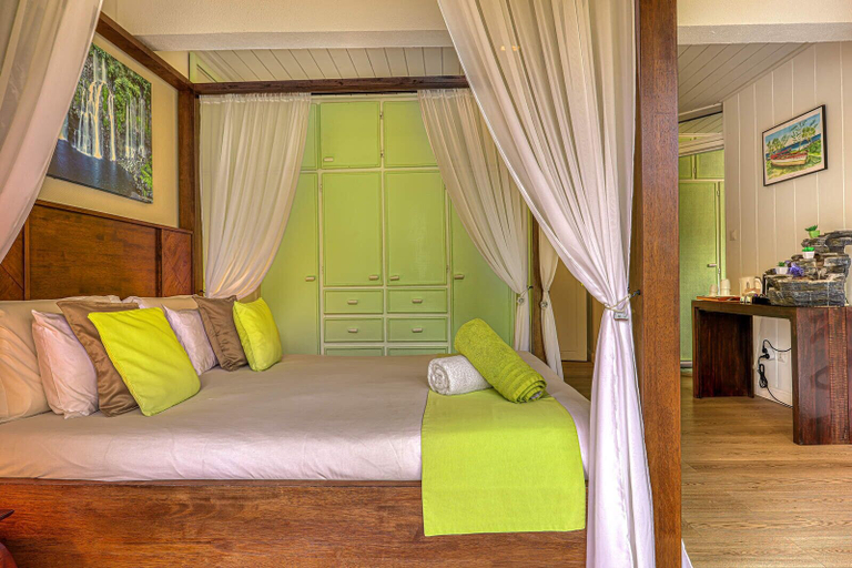 Bedroom 2, La Villa Soalic, Cilaos