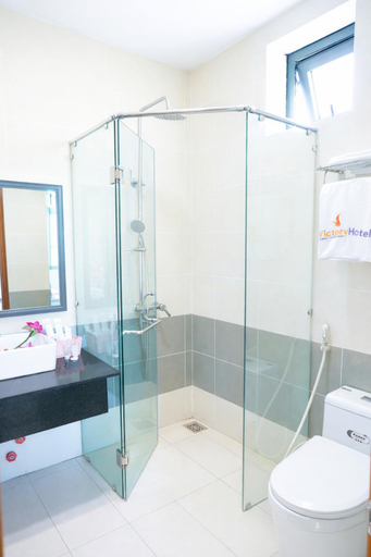 Bathroom 5, Con Son Victory Hotel, Côn Đảo