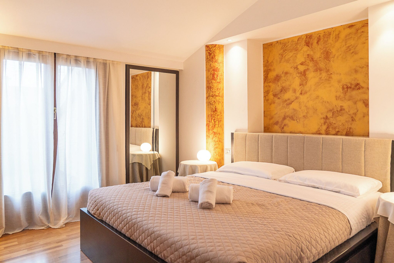 Room 5, Lussuosa residenza - Terrazza Arena, Verona