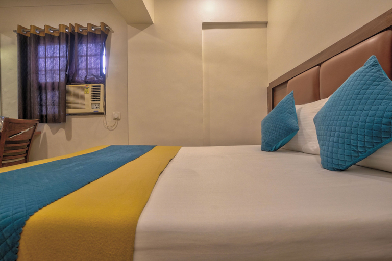 Room 4, Dream Inn Thane, Thane