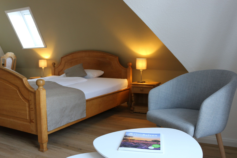 Bedroom 4, Flair Hotel Neeth, Plön