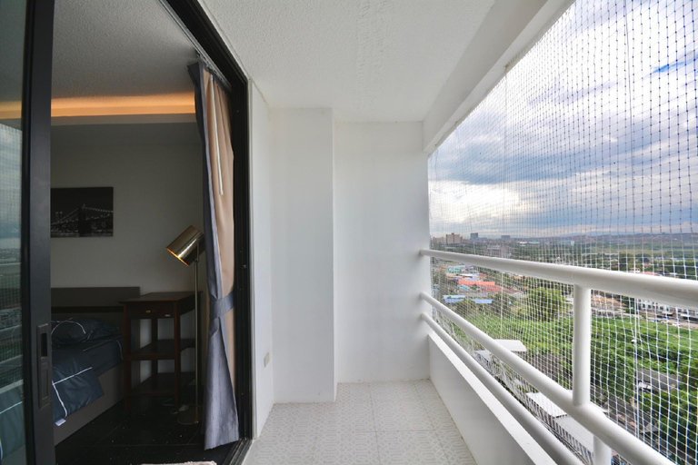 Bedroom 2, One-Bedroom Sea-View Condo, 17th Floor  Angket, Jomtien, Pattaya