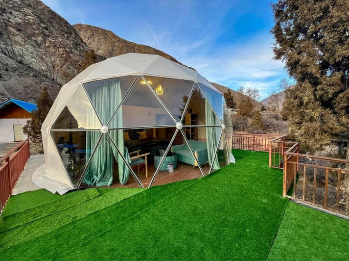 Terrace/patio 3, YOLO Outdoors | Riverside Luxury Domes & Glamping — Jispa, Lahul & Spiti