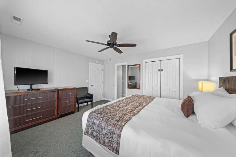 Bedroom 2, Beau Rivage Golf & Resort, New Hanover