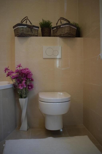 Bathroom 3, Garni & Boutique Hotel Saint Michael, Trnava