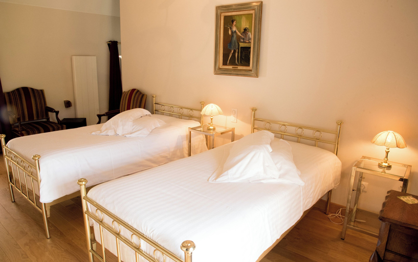 Bedroom 2, Le Logis d'Azé, Saône-et-Loire