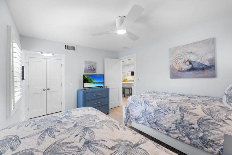 Bedroom 2, Sandy Bend 1 2 Bedroom Condo, Lee
