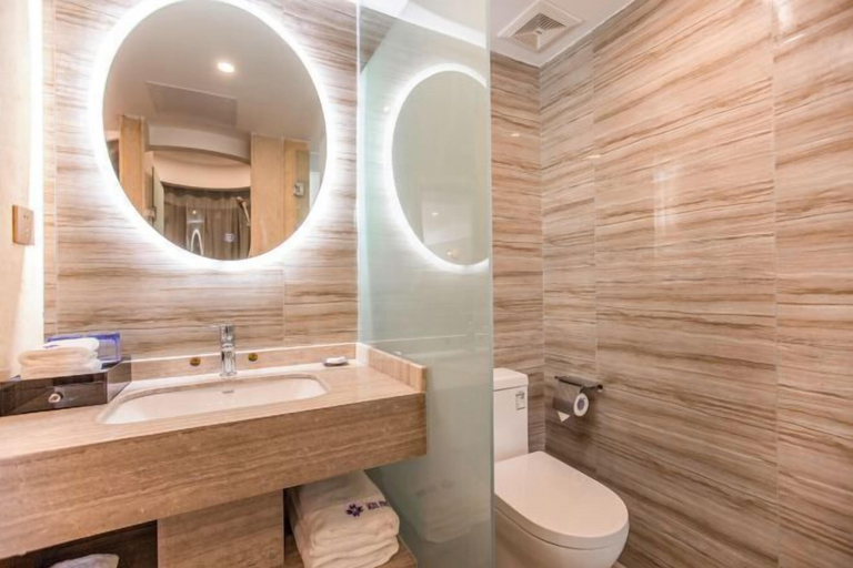Bathroom 3, Chizhou Amethyst Hotel, Chizhou