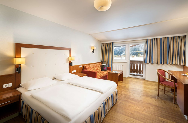 Others 4, elaya hotel steinplatte, Trademark by Wyndham, Kitzbühel