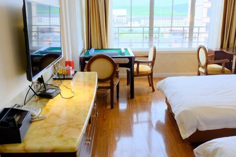 Bedroom 3, Se Qu He Hotel, Garzê Tibetan