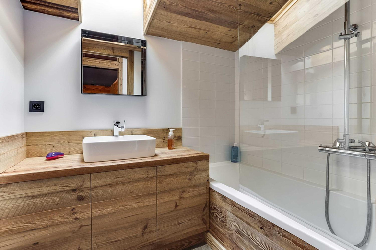 Bathroom 5, Cozy 2BDR/5P apartment near the ski slopes, Haute-Savoie