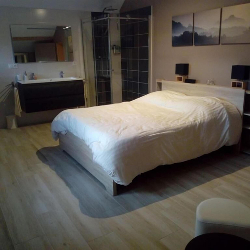 Room 3, L'Anagramme, chambres et table d'hôtes, naturistes ou non !, Allier