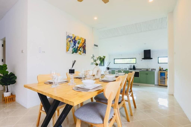Dining 4, Wink Garden 3 Bedrooms Bangtao Beach, Pulau Phuket