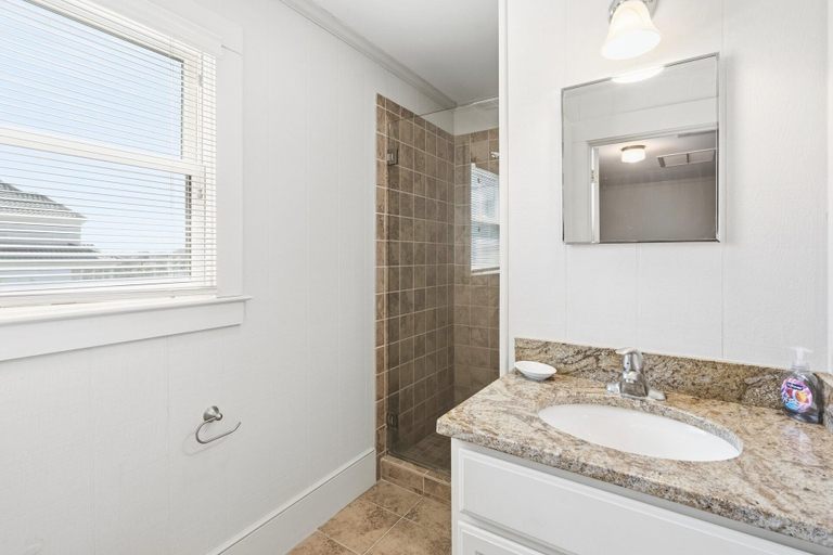 Bathroom 4, Safari Sands 9 Bedroom Home, Georgetown