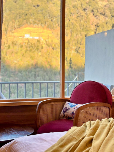 Room 4, Oakridge By The Aravali Story, Tehri Garhwal