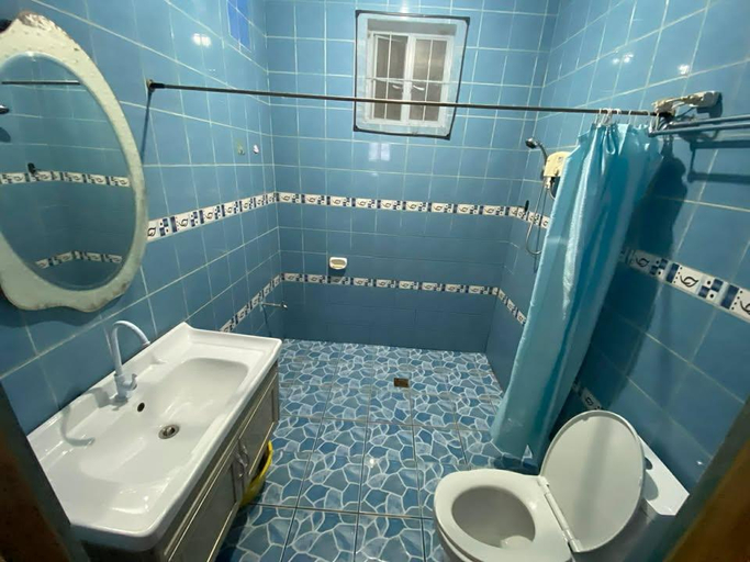 Bathroom 3, Affordable guest house near alona beach, Panglao