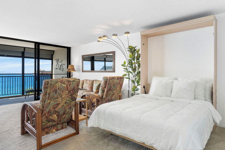 Bedroom 2, Ocean Front - Fantastic Location - Walk To Kona Town - Vrkcv, Hawaii