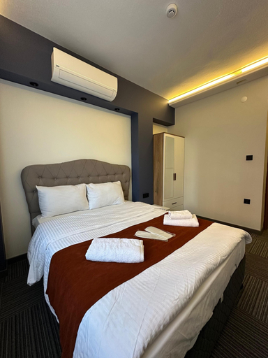 Room 3, Vira Suite, Merkez