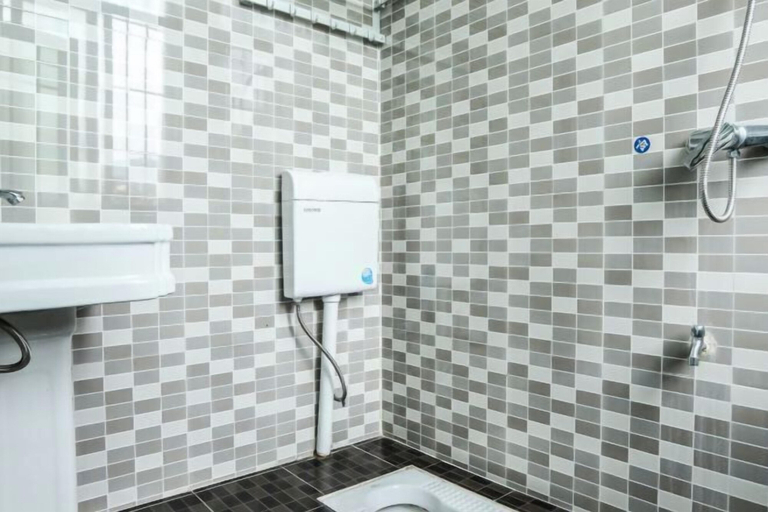 Bathroom 3, Shihe Yuanfang Homestay, Shaoguan