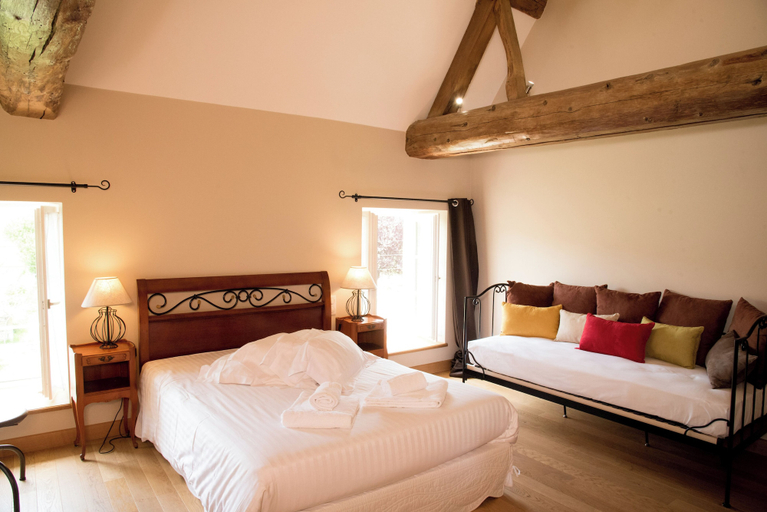 Bedroom 4, Le Logis d'Azé, Saône-et-Loire