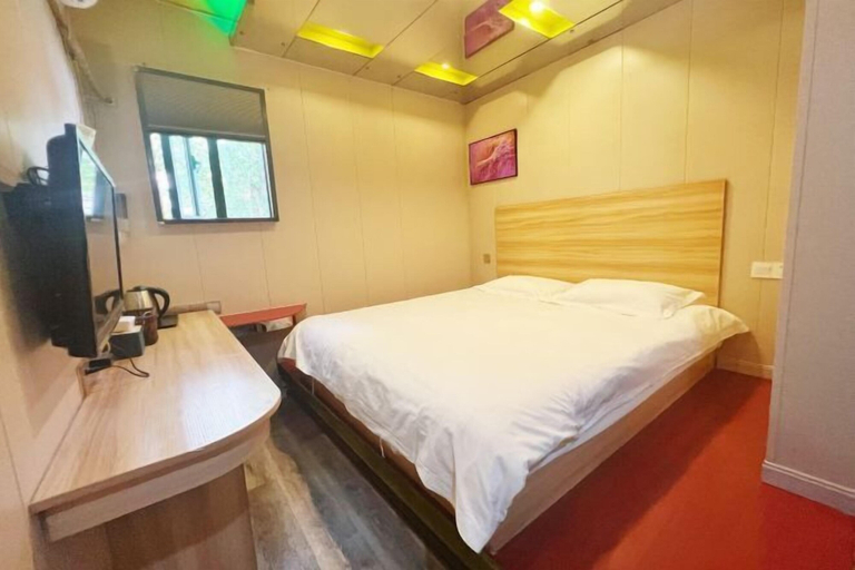 Bedroom 3, Manzhiya Theme Hotel (Shanghai Wanhangdu Road), Shanghai