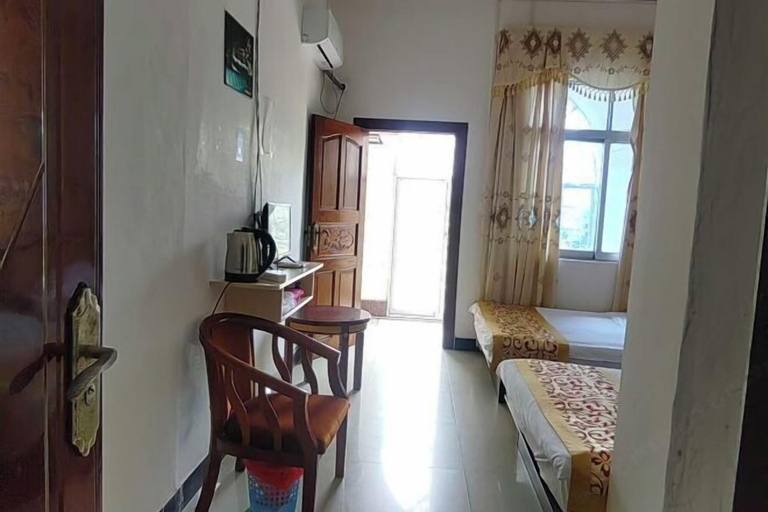Bedroom 5, Dongxing Wanwei Jintan Xiangyue Hotel