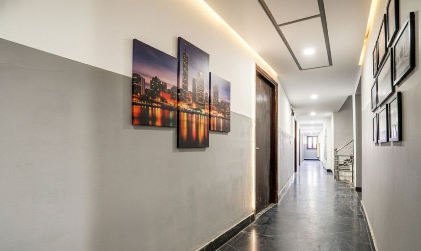 Lobby 4, Hotel Shagun & Banquets I Rohini, Delhi