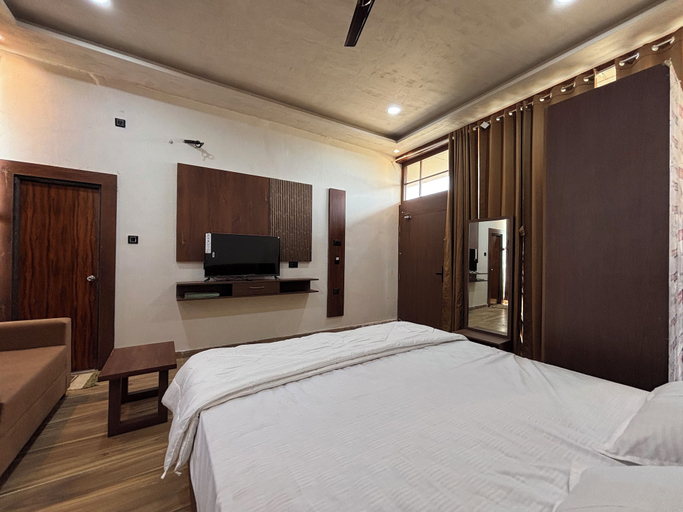 Room 4, Mansarovar Villa, Varanasi