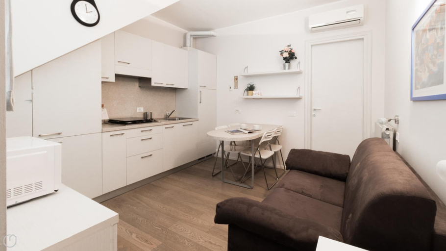 Others 5, Italianway Comfort - Bligny 19 E, Milano