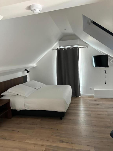 Room 5, Pavillon 92, Hauts-de-Seine