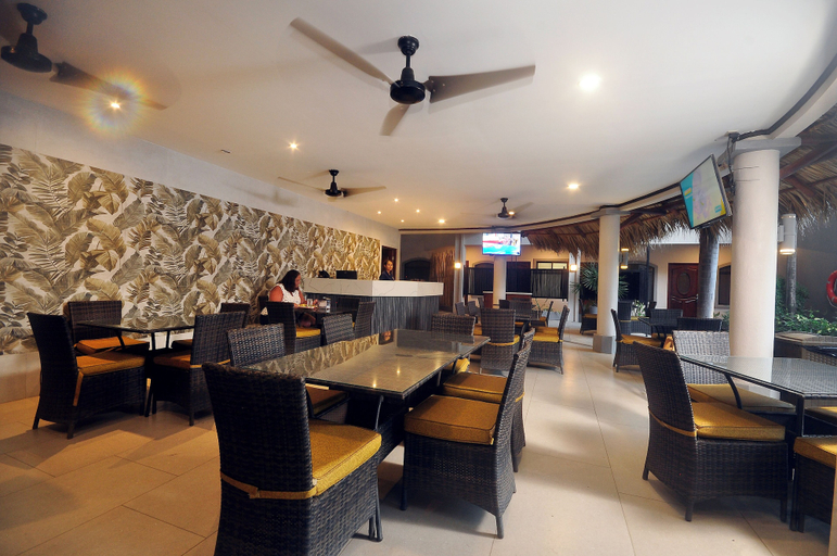 Food & Drinks 4, Hotel Colono Beach, Carrillo