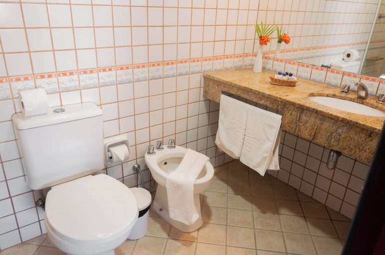Bathroom 4, Aguabúzios Hotel, Armação dos Búzios