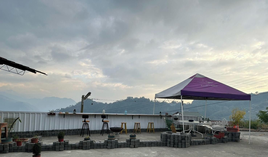 Outdoor dining 4, Sky of the Elephant at the Gap, Chiayi County