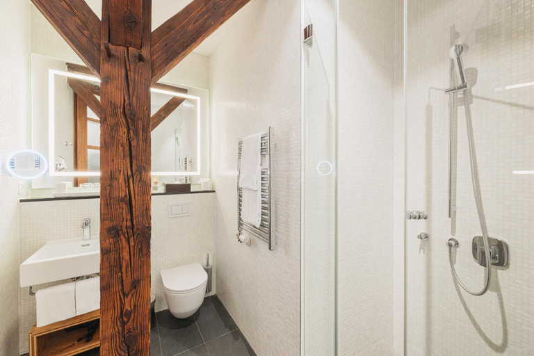 Bathroom 2, Sorell Hotel Ruden, Schaffhausen