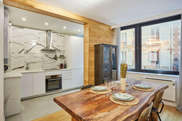 Kitchen 3, Spacious Apartement center of Paris Montmartre, Paris