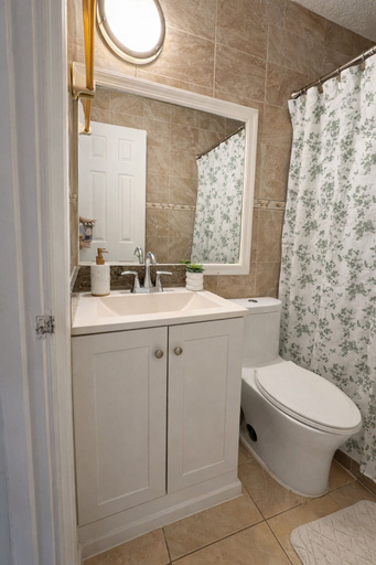 Bathroom 5, Safari Wynwood, Miami-Dade
