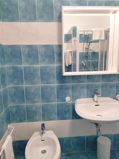 Bathroom 5, HOTEL BRIXELLUM, Reggio Nell'Emilia