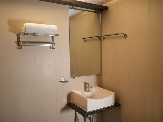 Bathroom, HOTEL WESTERN INN, Palghar