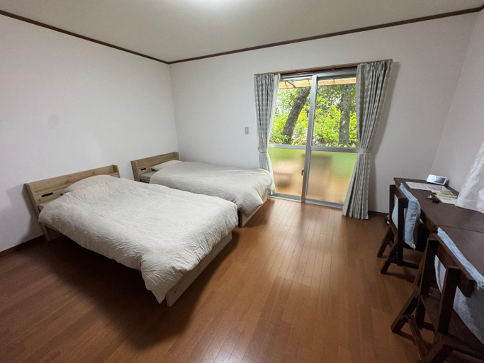 Bedroom 2, Kuganipi Beachside Inn Iriomote, Taketomi