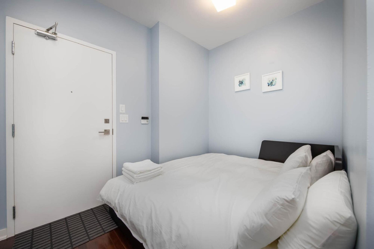 Room 2, York St Executive Suites, Toronto