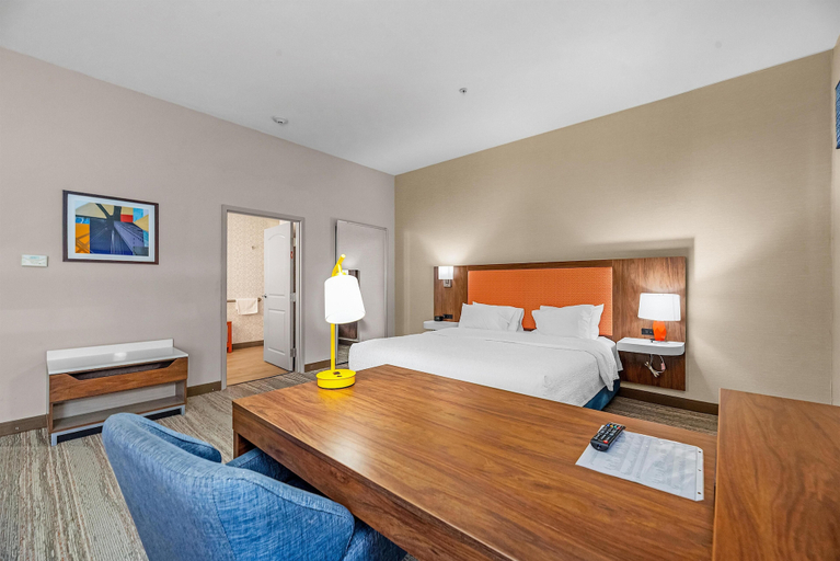 Bedroom 3, Hampton Inn & Suites New Braunfels, Comal