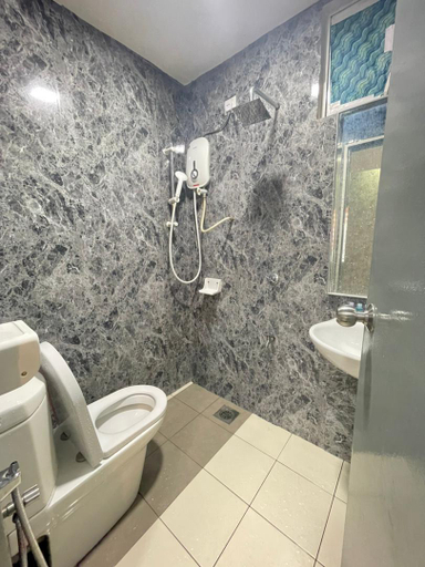 Bathroom 4, Biey Apartment D'Perdana, Kota Bharu